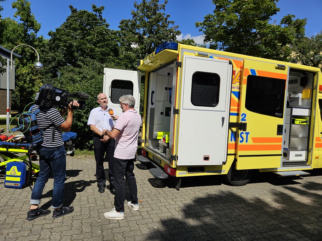 ASB-Rettungsdienst im ZDF: Einsätze bei Sommerhitze im Fokus