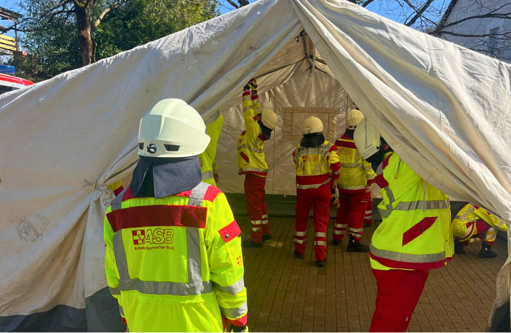 Katastrophenschutz-Vollübung: ASB Karlsruhe bei #laesus2025 im Einsatz